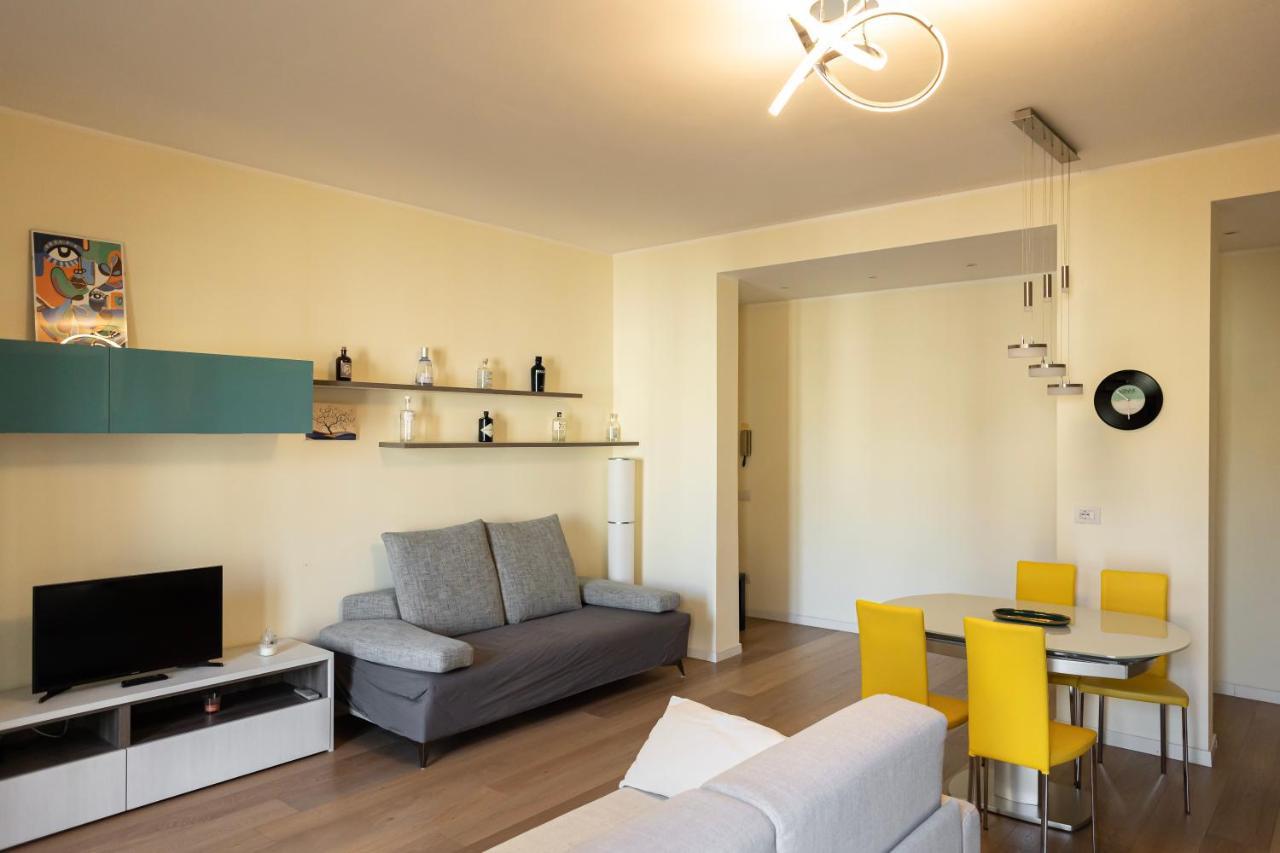 Bilocale Moderno Ed Esclusivo Lägenhet Milano Exteriör bild