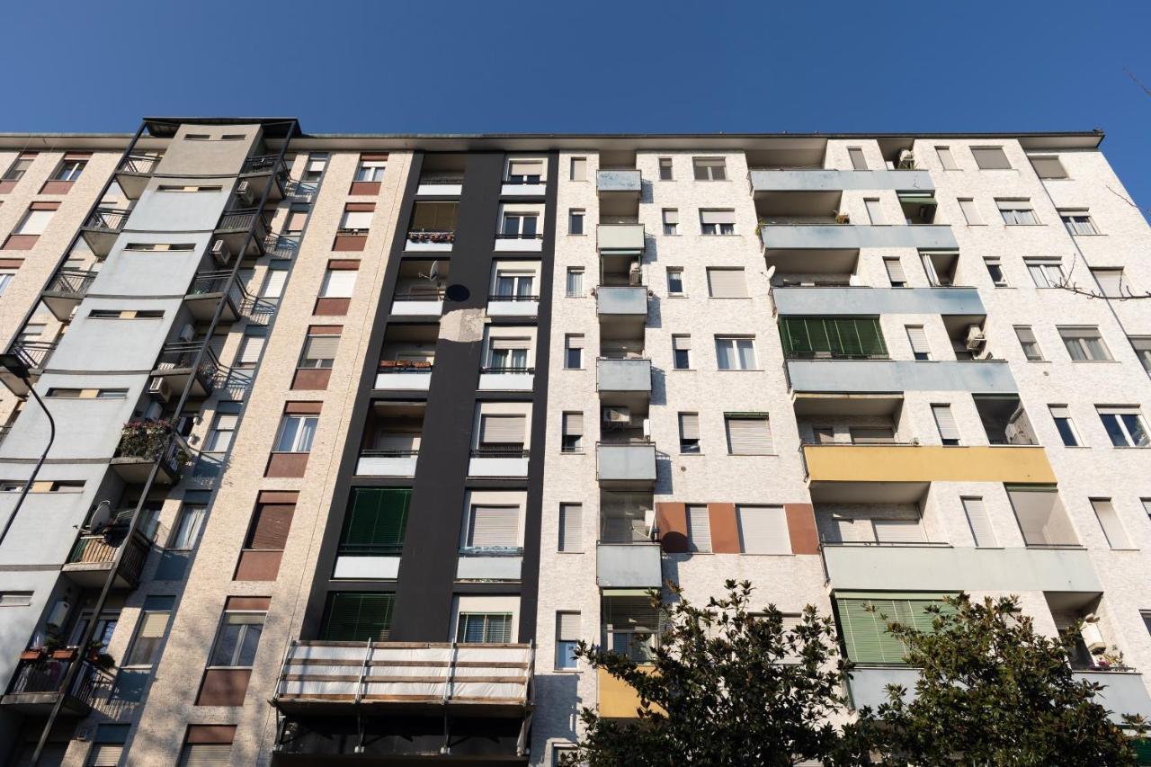 Bilocale Moderno Ed Esclusivo Lägenhet Milano Exteriör bild